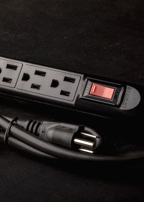 Does A Surge Protector Help Prevent A Ground Loop?