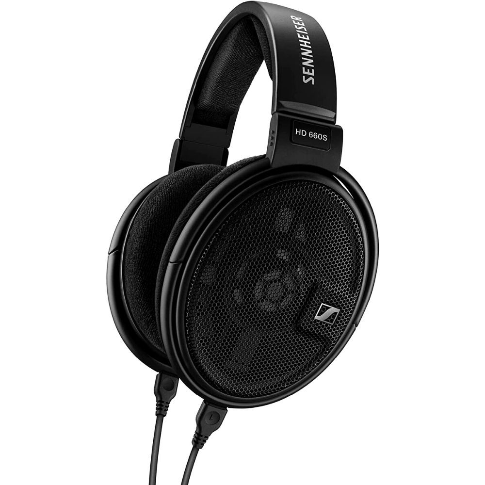 The 6 Best Audiophile Headphones For Gaming - 2023